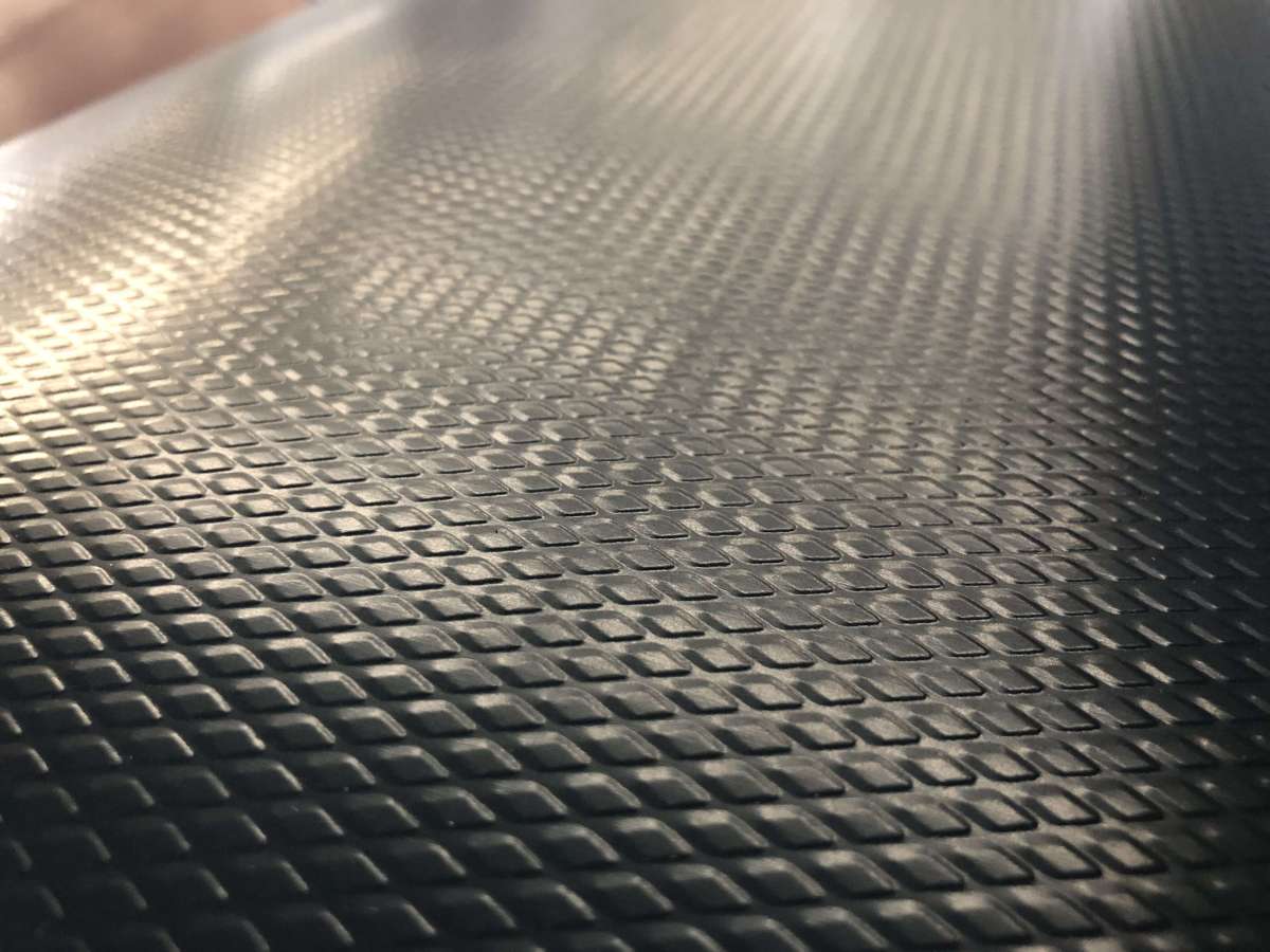 Diamond pattern board